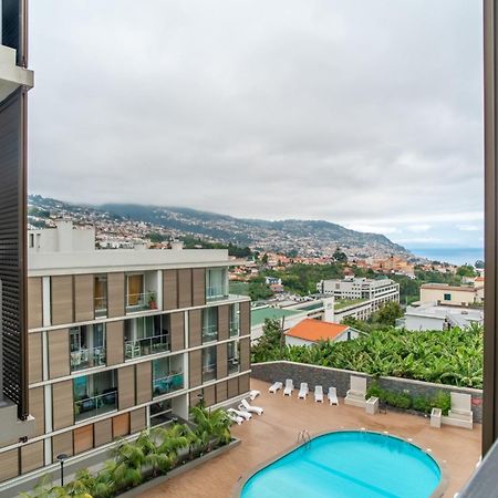 Madalenas View Apartment ฟุงชาล ภายนอก รูปภาพ